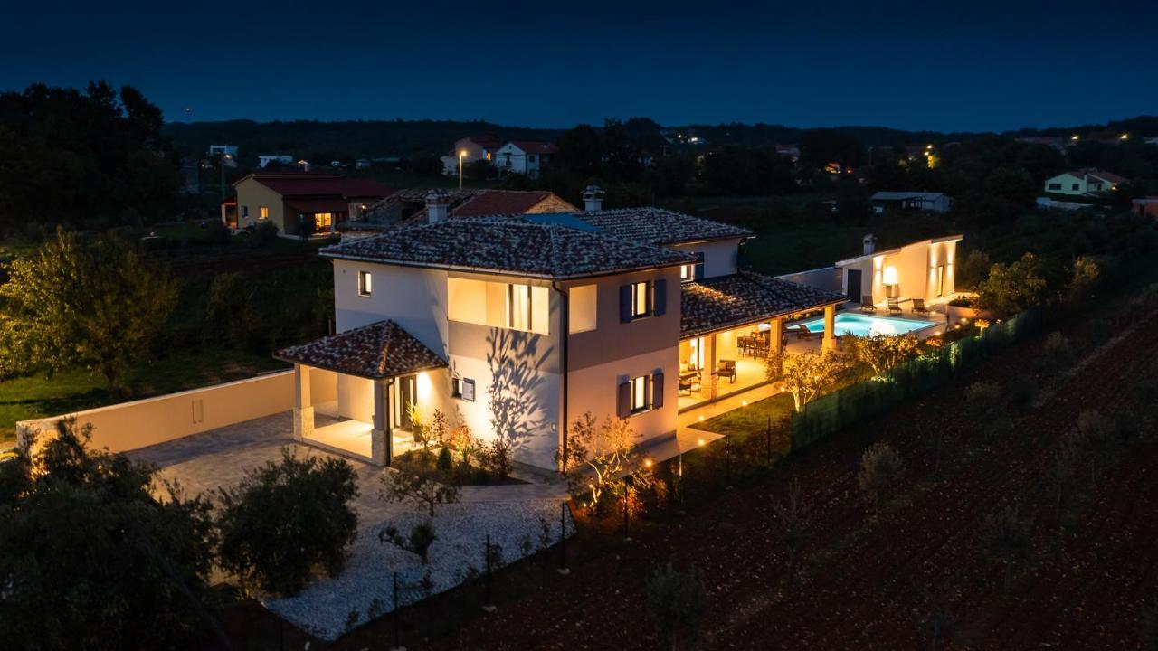 Villa Rozhica Svetvincenat Exterior photo